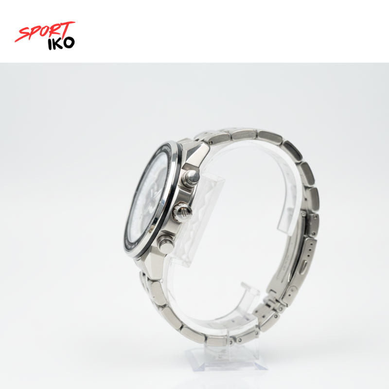 Montre CASIO EDIFICE Blanc Élégante et Robuste